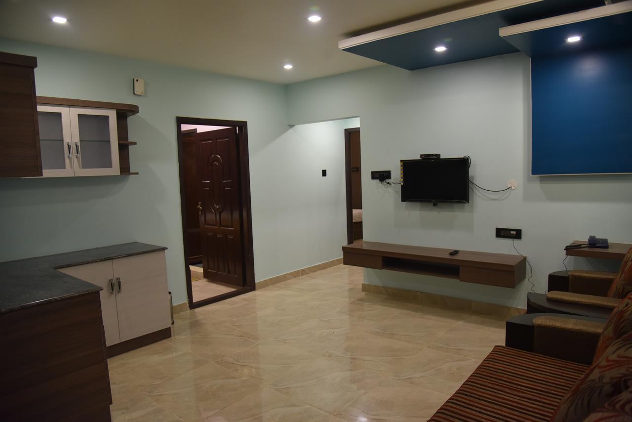 Subra Residency Aparthotel กุมพาโกนัม ภายนอก รูปภาพ